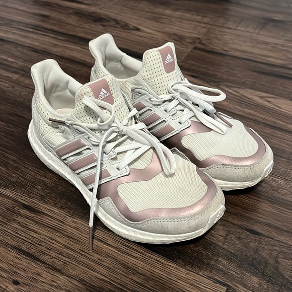 adidas gazelle silver green womens Men's Adidas Ultra Boost 4.0 "Chalk Pearl Grey" Continental (BB6177)   Trilogy Merch PH